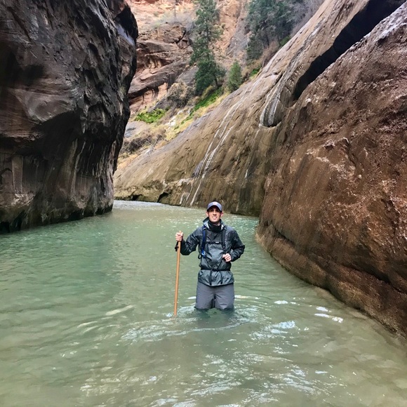 Meet your Posher, Alex - Picture 1 of 1